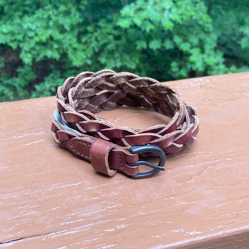 Lands’ End brown leather belt